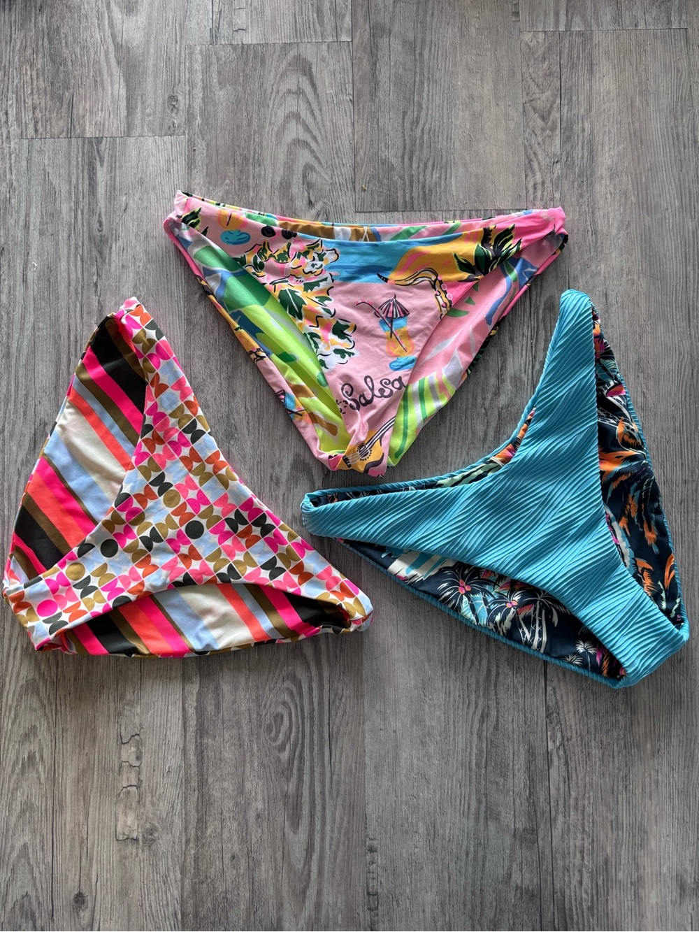 💥BUNDLE💥 Maaji Assorted Reversible Bikini Bottoms (3) - Size: M